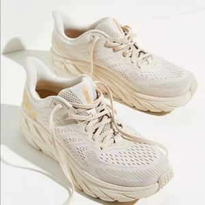 Hoka One One Clifton 7 Almond